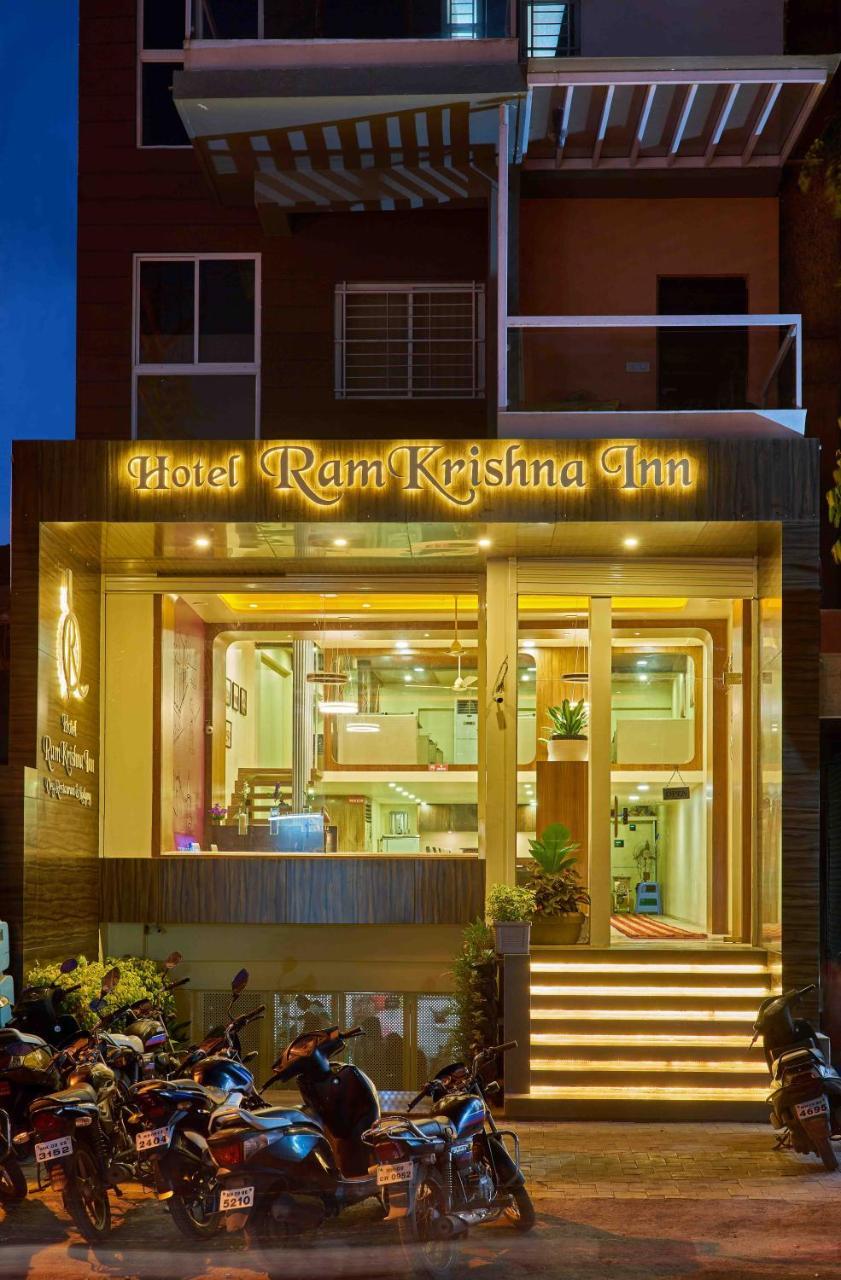Hotel Ramkrishna Inn Colhapur Exterior foto